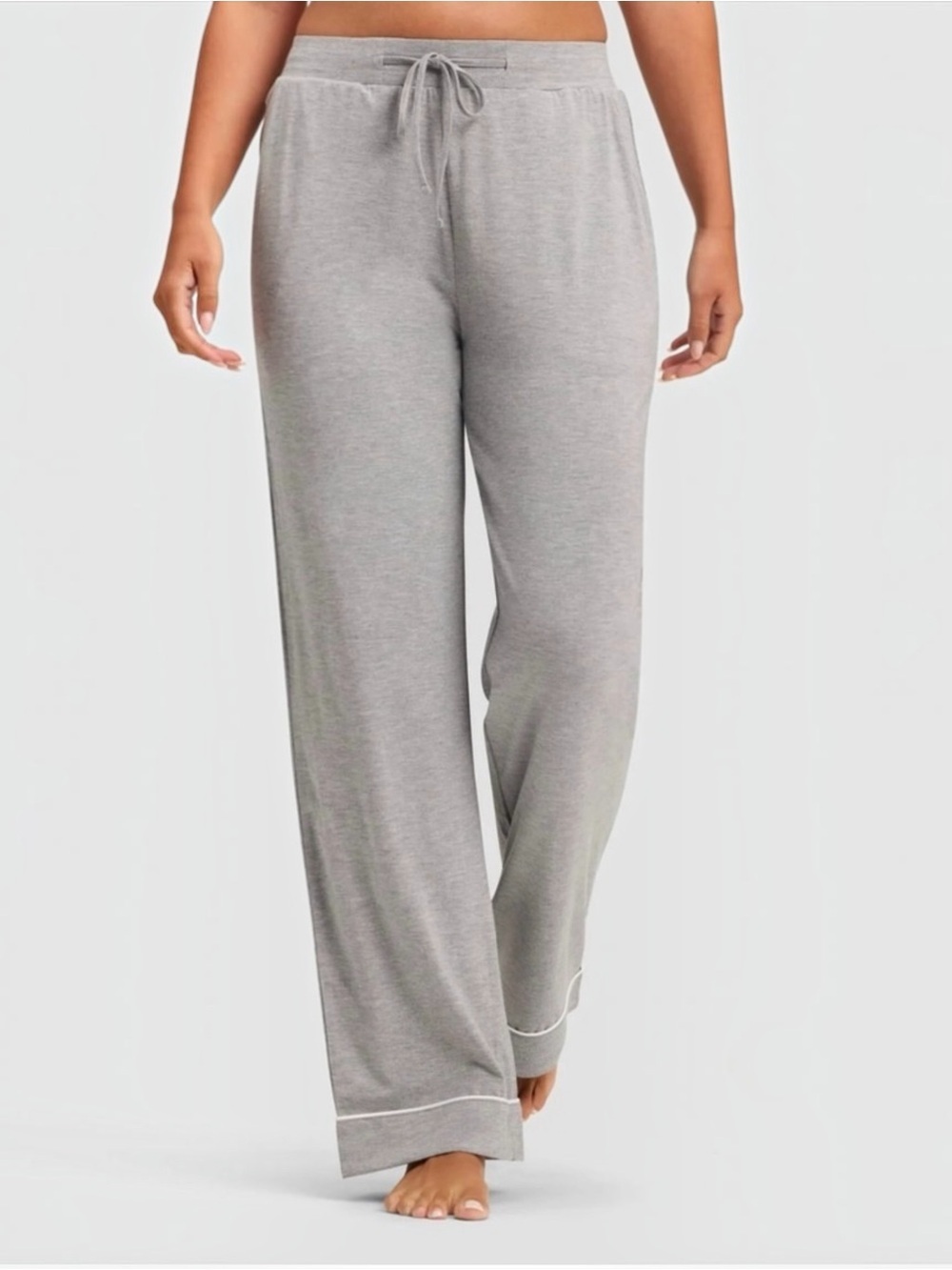 Cozy Earth Women's Bamboo Viscose Stretch-Knit Pajama Pant
Grey Size Small NEW
